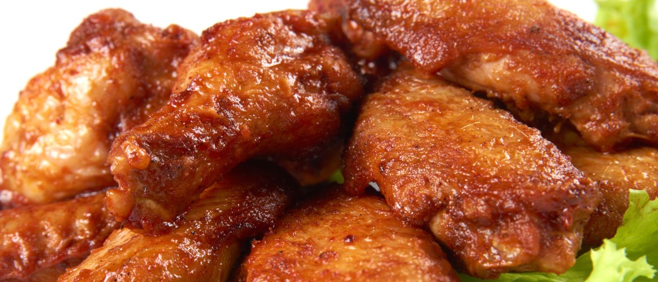 Sticky chicken wings are such delicious things!
